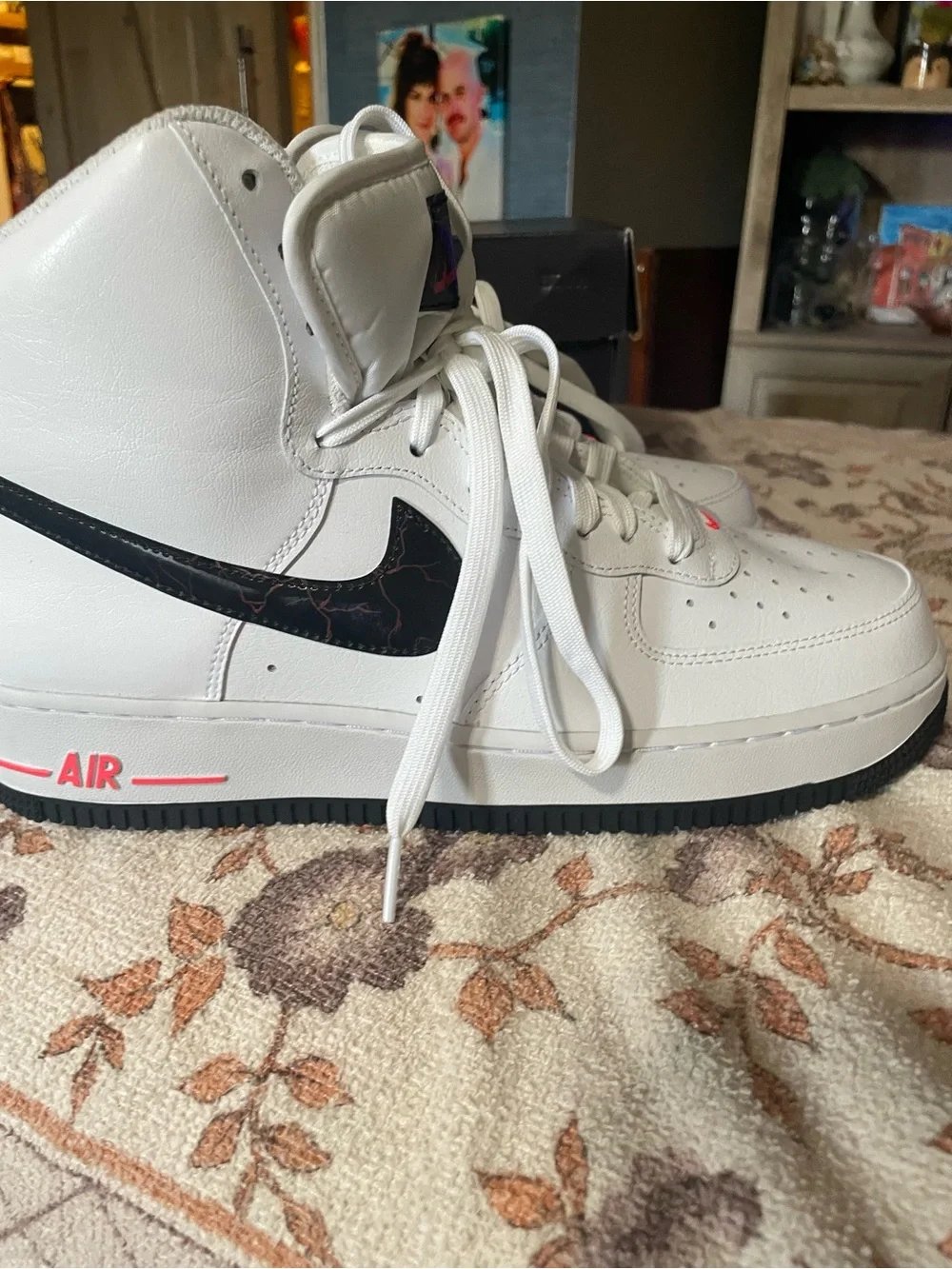 Nike Air Force 1 High ‘07 Electric White Black Crimson M 9.5 / W 11 NIB